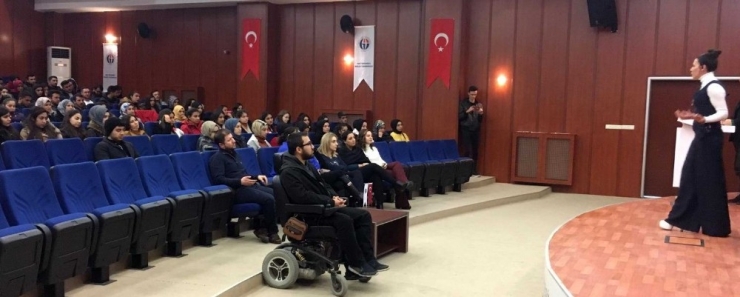 Gaün’de “Dinamik Zihinlerle, Dinamik Sohbetler’ Etkinliği