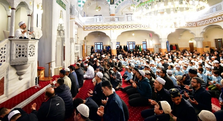 Diyanet İşleri Başkanı Prof. Dr. Erbaş Şehitler İçin Dua Etti