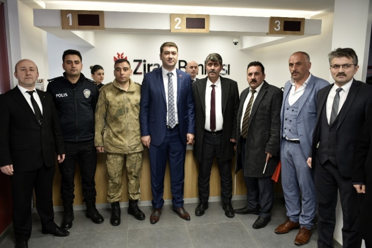 Torul’da Mehmetçiğe Destek Yürüyüşü