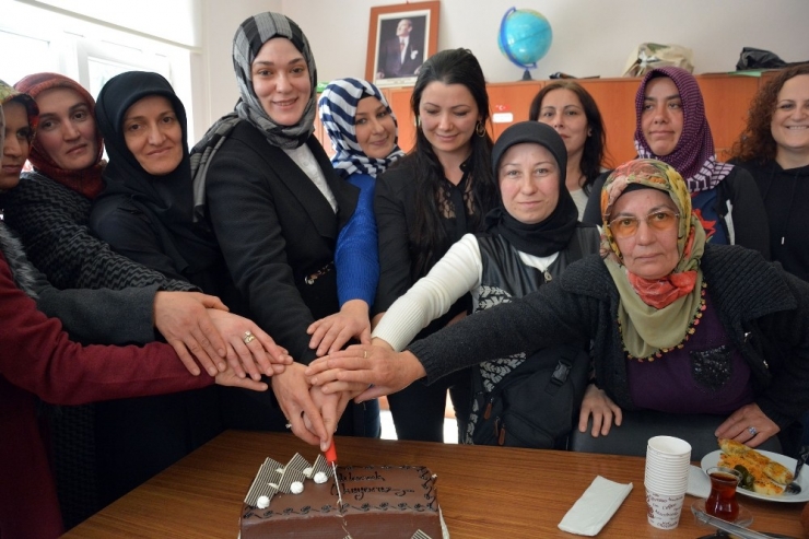 Veliler Birbirleriyle Yarıştı