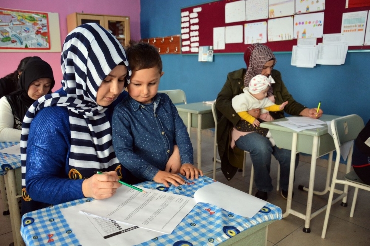 Veliler Birbirleriyle Yarıştı