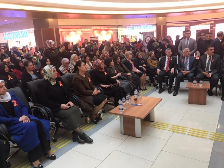 Kadın Festivalinin Açılışı Yapıldı