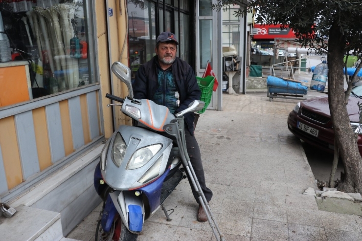 Hırsızların Çaldığı Ekmek Teknesi Kavuşan Engelli Gözyaşlarını Sildi