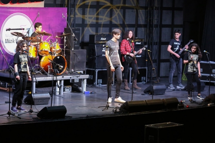 Liselerarası Müzik Yarışması’nda Heyecan Başladı