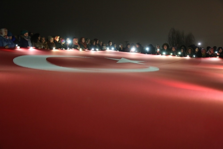 Üniversite Öğrencilerinden Mehmetçiğe Destek