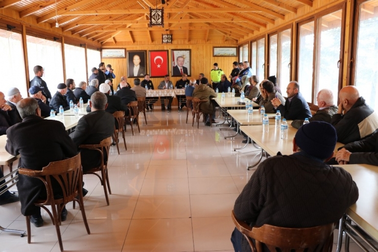 Niğde Emniyet Müdürü Kale Ve Alaaddin Mahallesi Sakinleri İle Buluştu