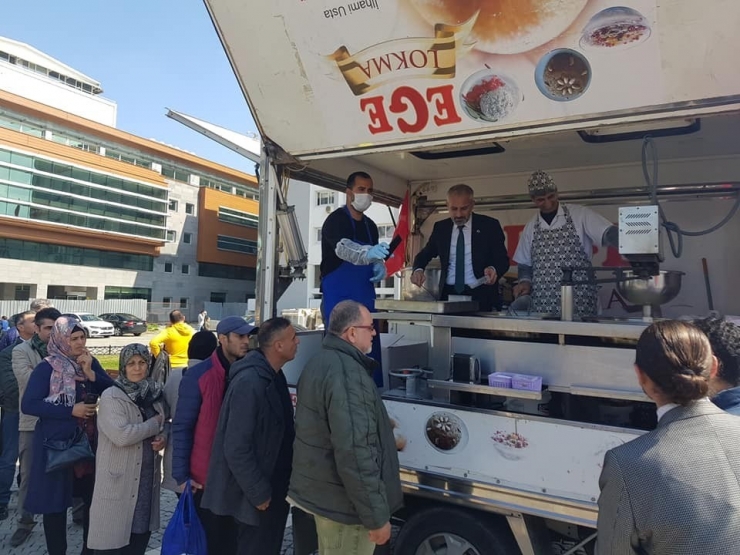 İzmir’de Şehitler Anıldı