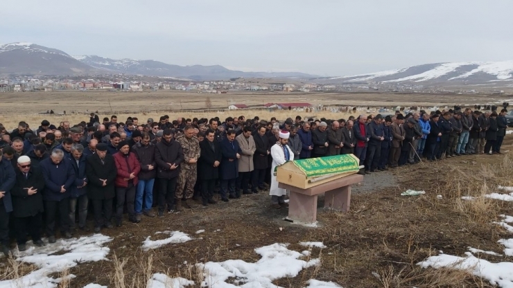 Gazeteci Deniz Başlı’nın Baba Acısı