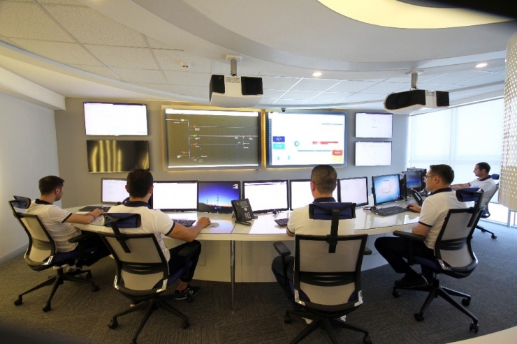 Tredaş’tan Kadın Çalışanlara 8 Mart Jesti