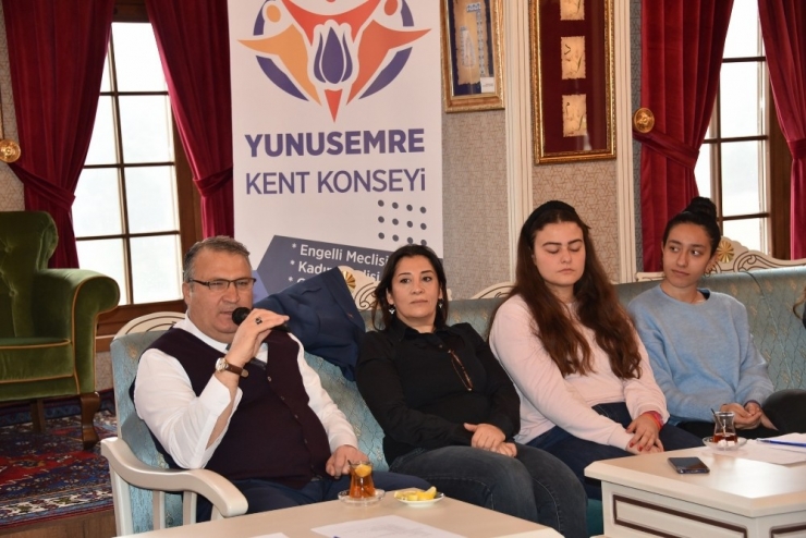 Yunusemre Kent Konseyi Öğrenci Çalıştayı Yapıldı