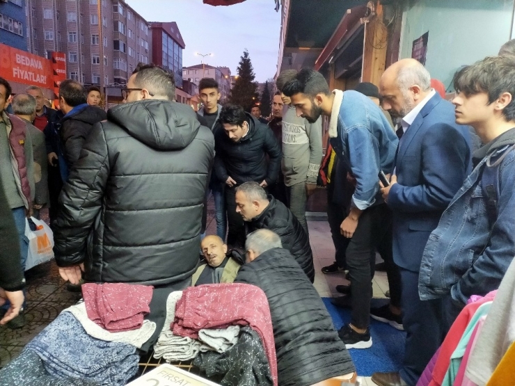 Cadde Ortasında Husumetlisine Kurşun Yağdırdı
