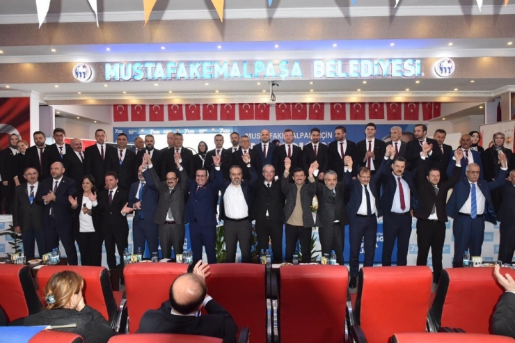 Ak Parti Bursa’da İlk Kongresini Mustafakemalpaşa’da Yaptı