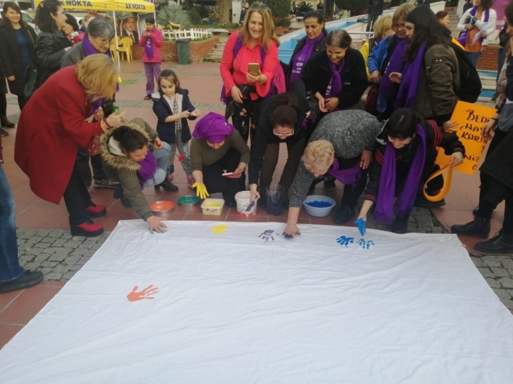 Aliağa’da Kadınlar, Hakları İçin Yürüdü