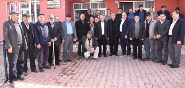 Başkan Zeybek, Mahalle Ziyaretlerini Sürdürüyor