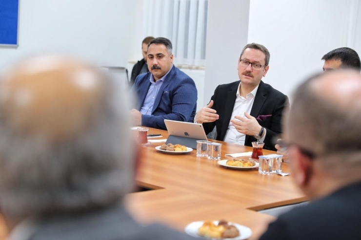 Başkan Kartoğlu, Bahçekentli Yöneticilerle Buluştu