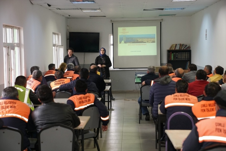 Belediye Personeline Korona Virüs Eğitimi