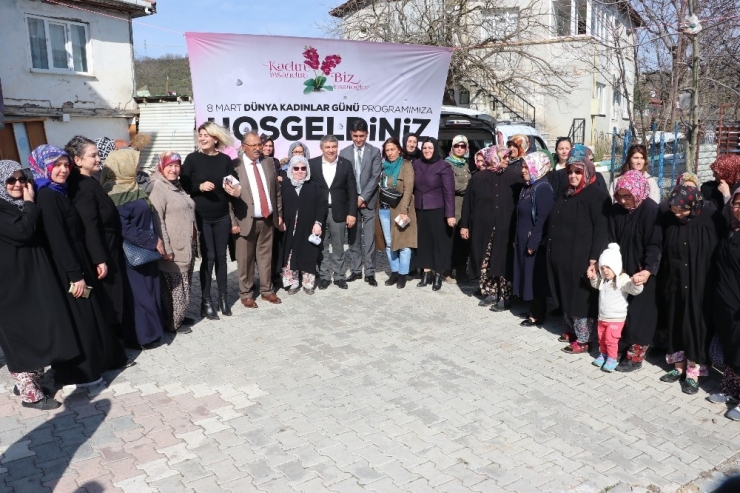 Başkan Şayir’den Köseler Mahallesi Kadınlarına Özel Hediyeler