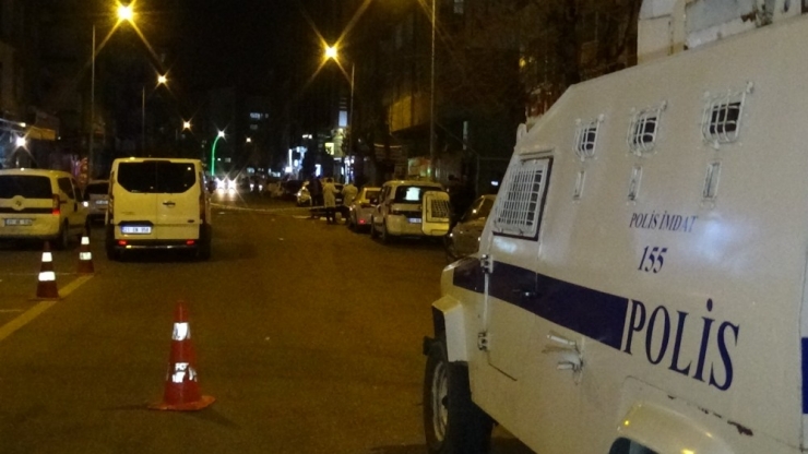 Diyarbakır’da Silahlı Kavga: 1 Yaralı
