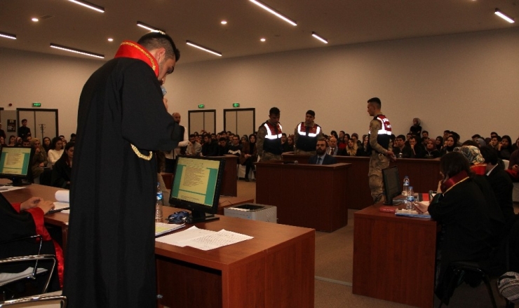 Fuar Merkezi Mahkeme Salonu Oldu