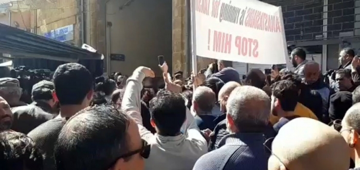 Kktc’de Kapı Eylemi