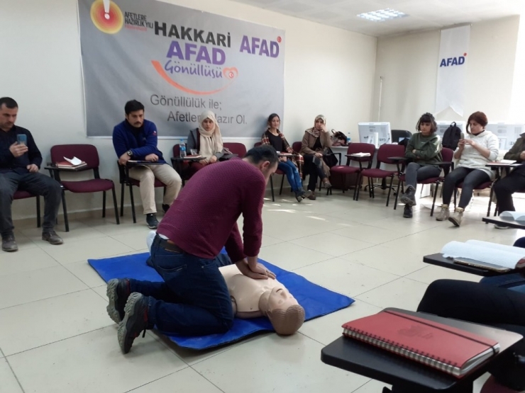 Hakkari Afad Gönüllülük Eğitimlerini Sürdürüyor