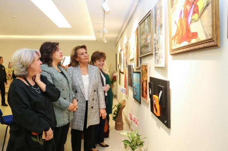 Kbü’de "3. Karma Resim Ve El Sanatları Sergisi"