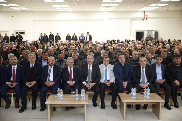 Büyükkılıç: "Hemşehrilerimize Layık Olmak İçin Çalışıyoruz"