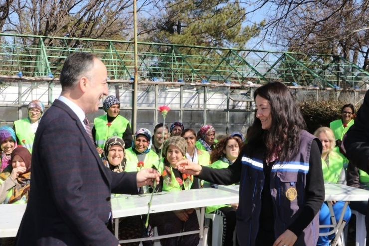 Başkan Saygılı’dan ’8 Mart Dünya Kadınlar Günü’ Mesajı