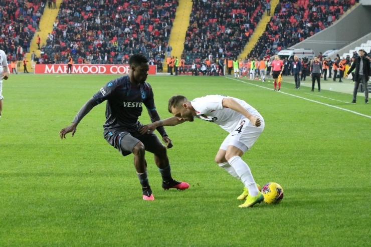 Süper Lig: Gaziantep Fk: 1 - Trabzonspor: 1 (Maç Sonucu)