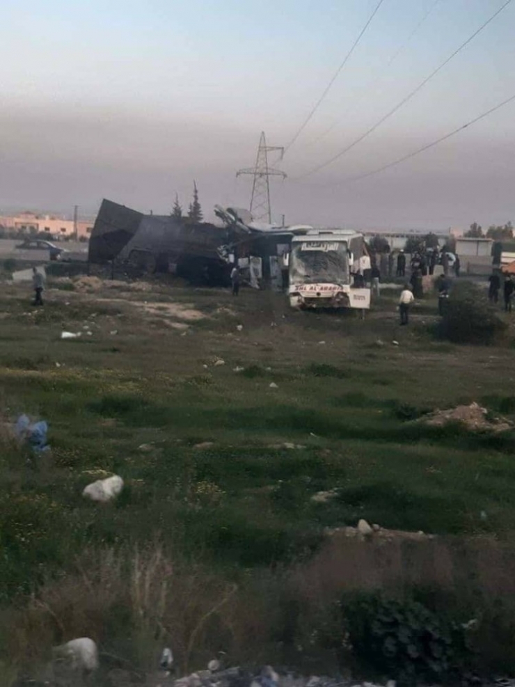 Şam’da Yakıt Tankeri İle İki Yolcu Otobüsü Çarpıştı: 30 Ölü