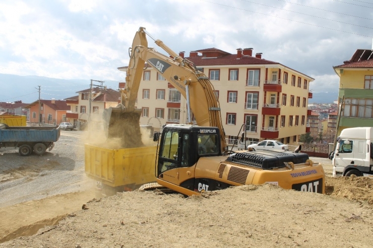 Tosya’da Yatılı Kur’an Kursu İnşaatına İlk Kazma Vuruldu