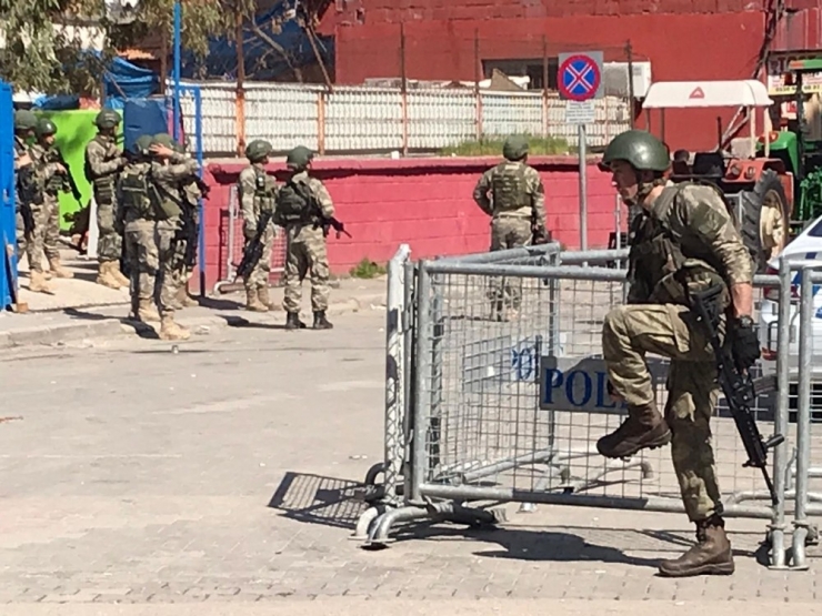 Sınır Birliklerine Komando Sevkiyatı