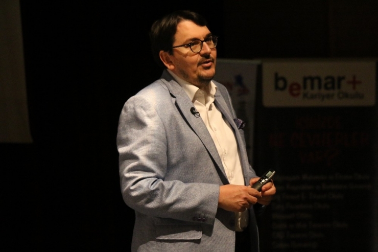 Usta Spiker Gençlere Üniversite Sonrası Hayatları İçin Tavsiyelerde Bulundu