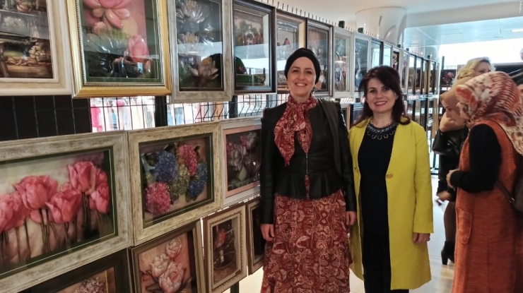 Kadın Gözü Ve Eliyle Sanat Sergisi Açıldı