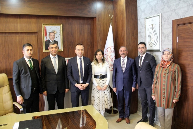 Adömyk Üyelerinden Milli Eğitim Müdürü Tekin’e Ziyaret