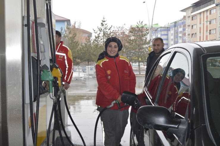 Erkek İşine Kadın Eli Değdi