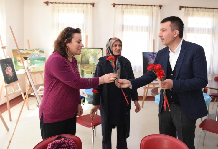 Altındağlı Kadınlara 8 Mart Sürprizi