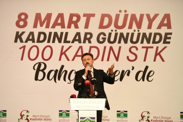 8 Mart Dünya Kadınlar Günü’nde 100 Kadın Stk Bir Araya Geldi