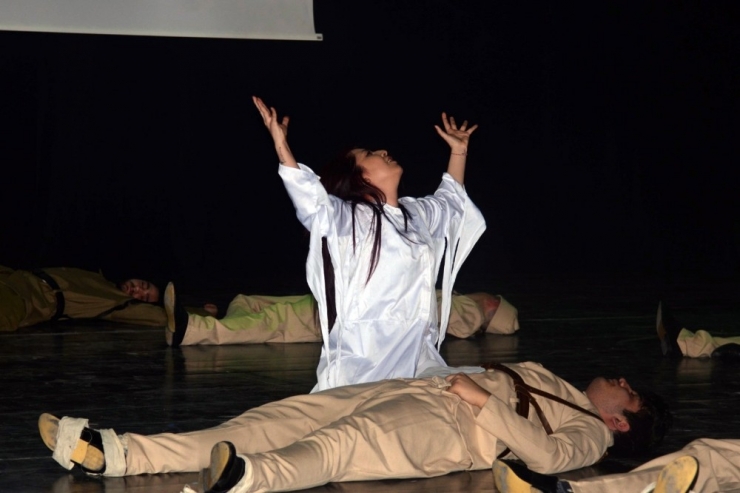 Türk Milletinin Kahramanlık Öyküsü İzleyenleri Duygulandırdı