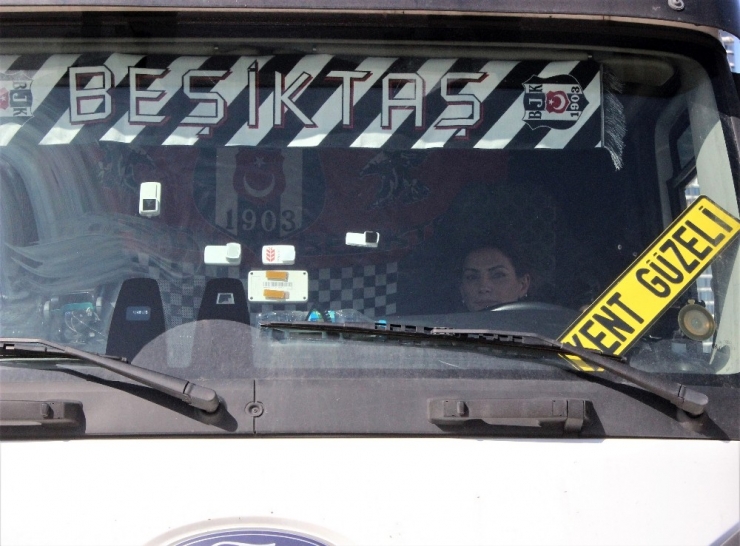 Tonlarca Yükü Kadın Başına Taşıyor