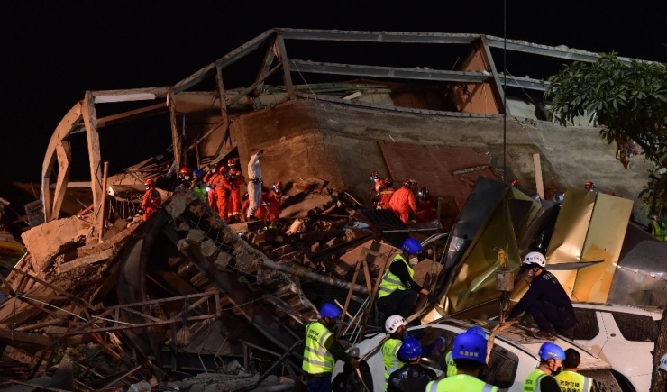 Çin’de Çöken Karantina Otelinin Enkazından 49 Kişi Kurtarıldı