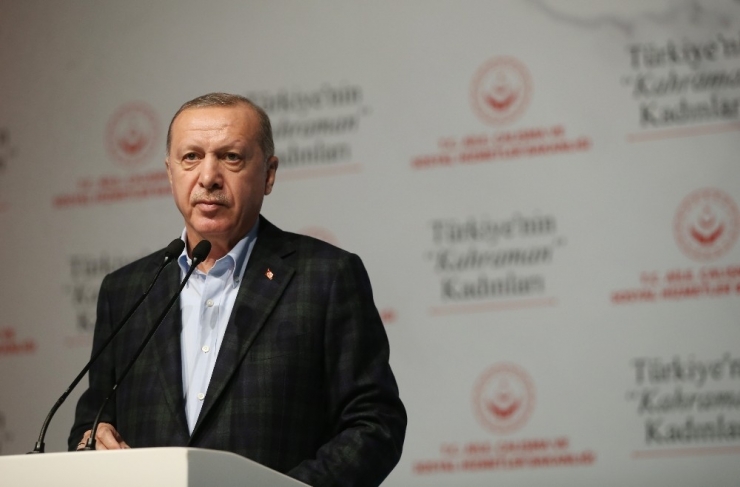 Cumhurbaşkanı Recep Tayyip Erdoğan, “Bölgemizde Tarihi Bir Dönüşüm Yaşanıyor. Türkiye Bu Sürecin Merkezinde Yer Alan Bir Ülkedir. Mültecilere Şuana Kadar 40 Milyar Dolar Düzeyinde Bir Destek Sağladık. Ab’den 3 Milyar Avro Ge