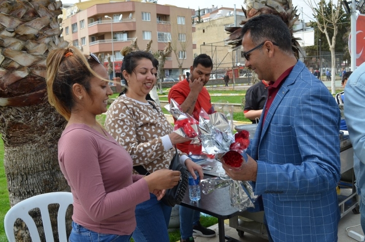 Didimli Romanlar Şehitleri Andı, Kadınları Günlerini Kutladı