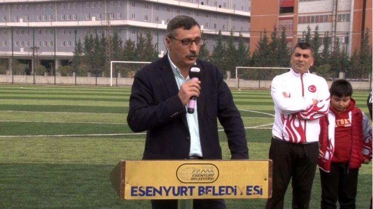 Esenyurt Belediyesinden İller Arası Futbol Turnuvası
