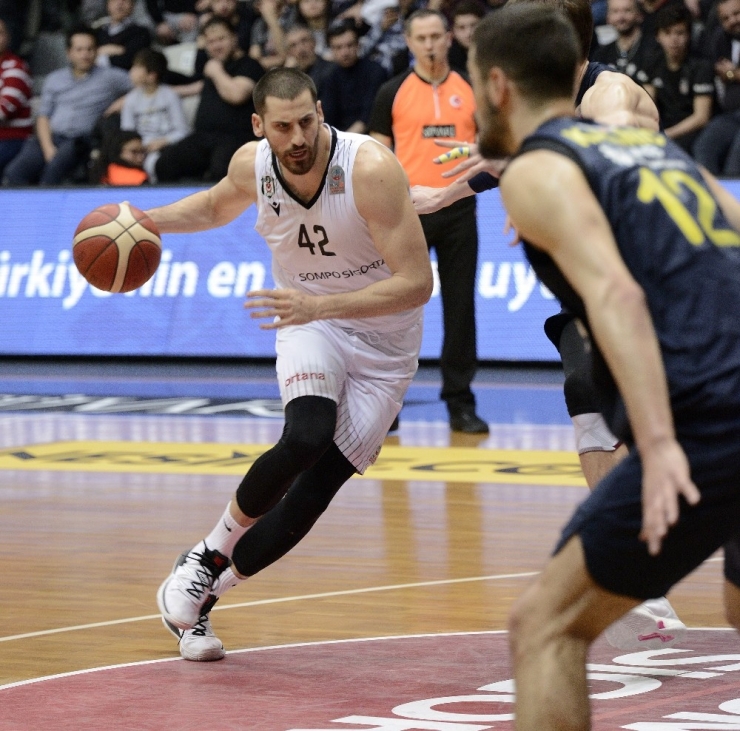 Ing Basketbol Süper Ligi: Beşiktaş: 73 - Fenerbahçe Beko: 74