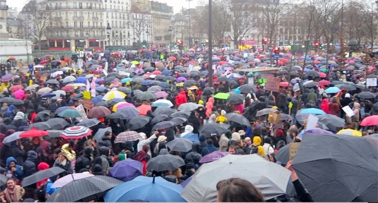 Paris’te 8 Mart Dünya Kadınlar Günü Kutlandı