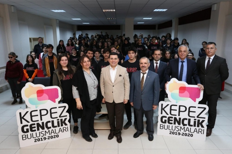 Başkan Tütüncü, Gençlerle Buluştu