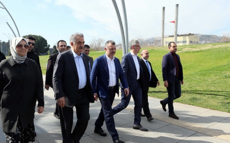 İzmit Körfezi’ni Kirleten Gemiye 1 Milyon 772 Bin Tl’lik Ceza