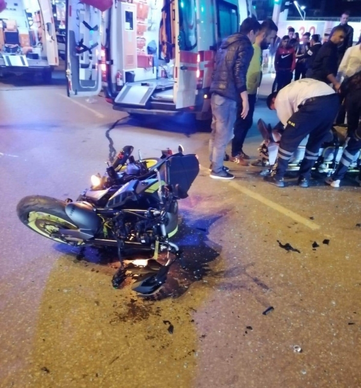 Manisa’da Trafik Kazası: 4 Yaralı