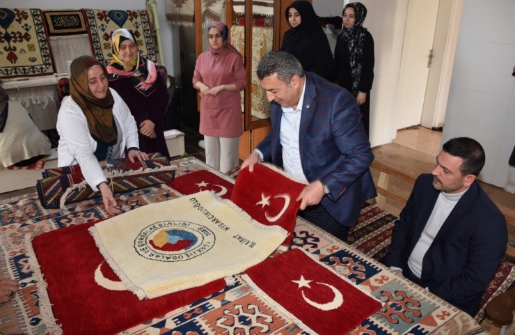 Mtb Başkanı Özcan 8 Mart Dünya Kadınlar Günü’nü Kutladı